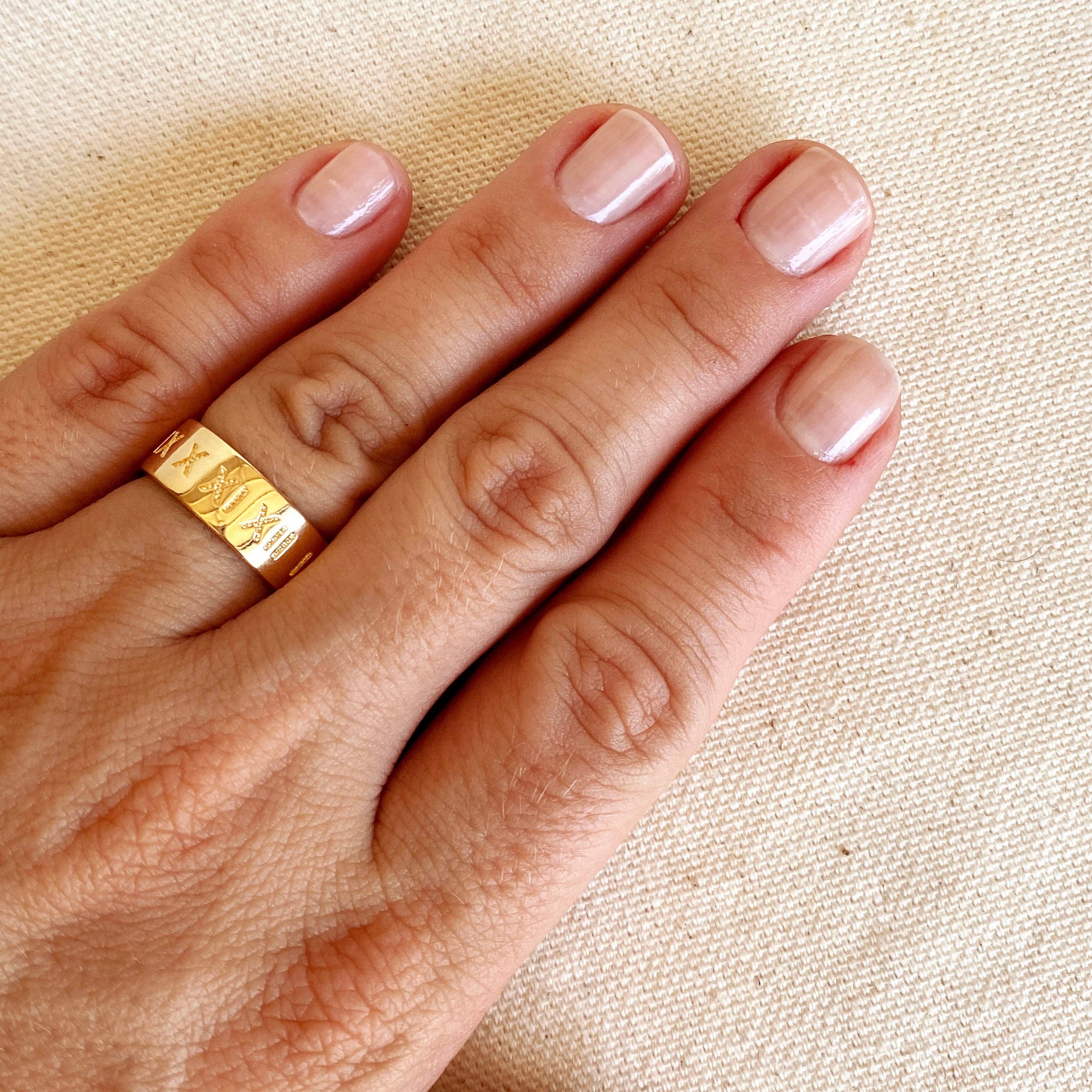 Roman Numeral Band Ring: Size 6 in 18k Gold Filled