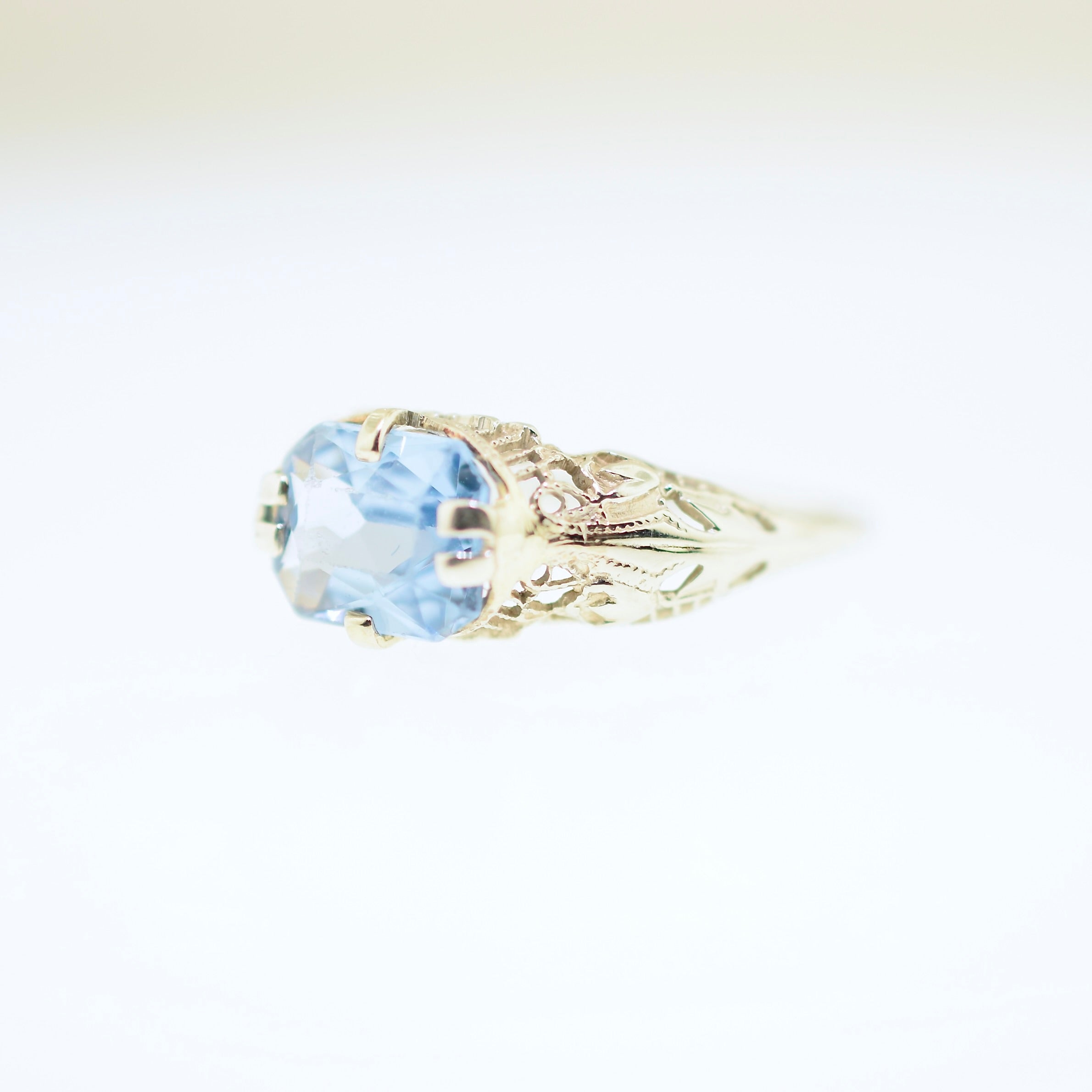 Edwardian Blue Spinel Filigree Birthstone Ring in 14k White Gold CPJ-RE 11202025