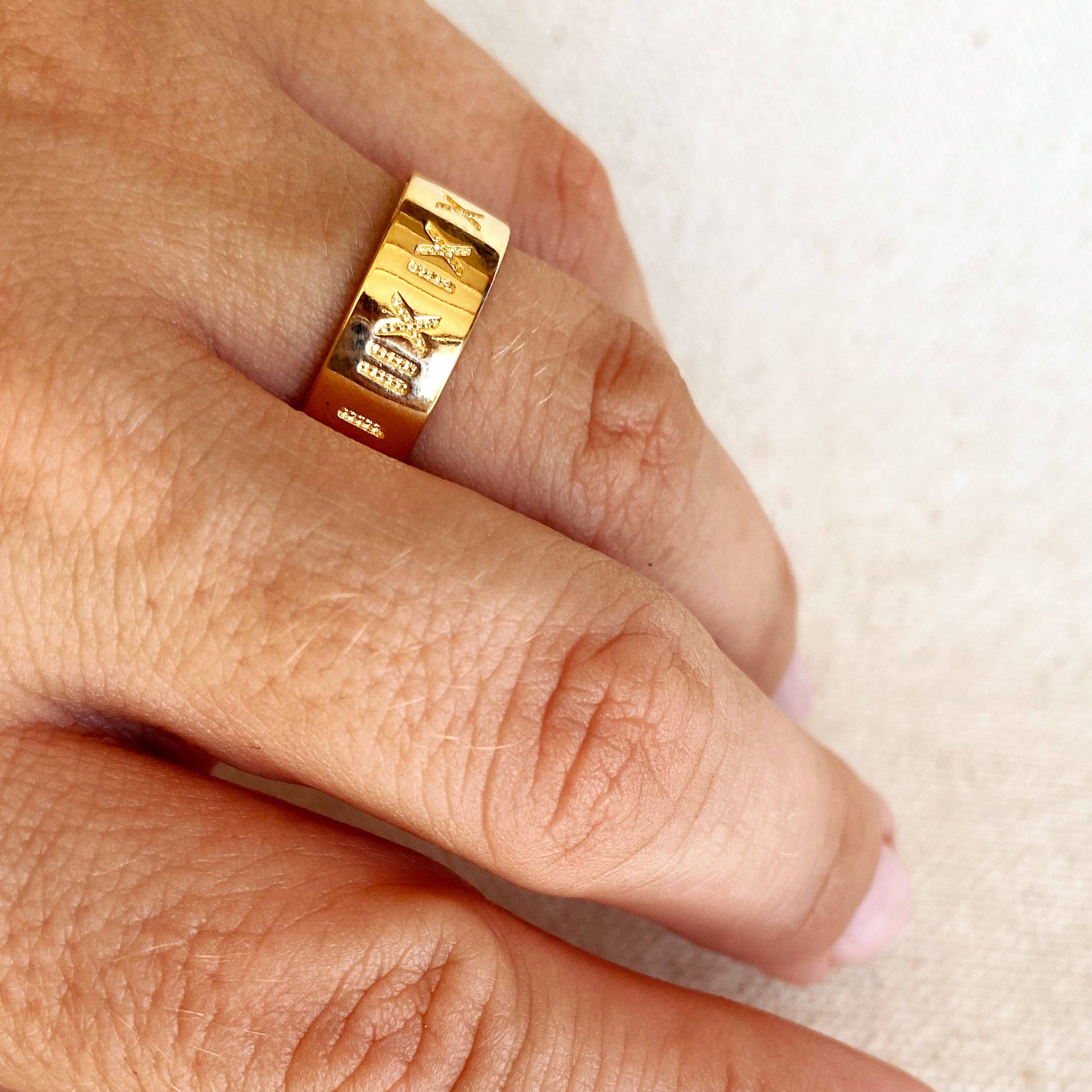 Roman Numeral Band Ring: Size 7 in 18k Gold Filled
