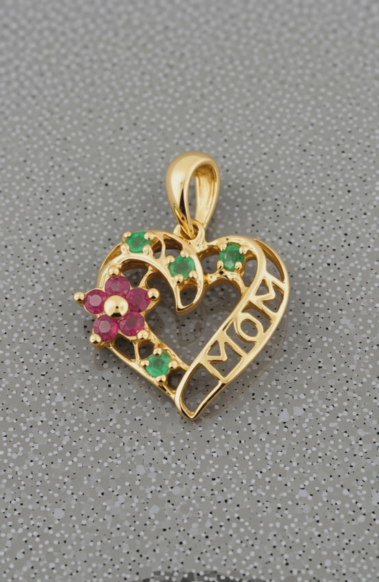 Shop Mom 10k gold pendant at Rutledge Exchange in Camden SC 