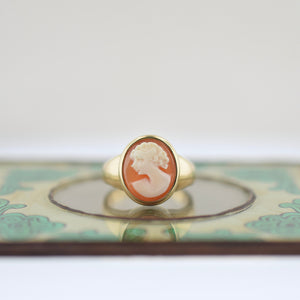 Vintage 14k Cameo Ring - Signet Ring Style - Heavy Estate Find
