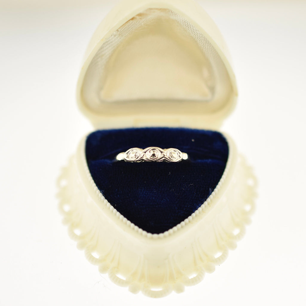 Vintage 14k White Gold Wedding Band. Great detailing for stacking.